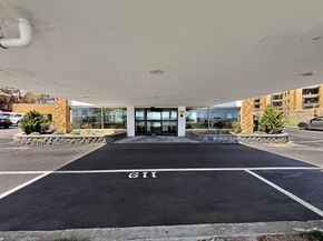 300 Lynn Shore Dr 203, Lynn MA 01902