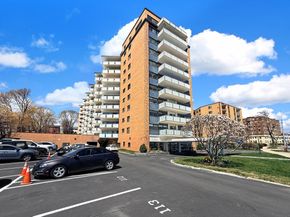 300 Lynn Shore Dr 203, Lynn MA 01902