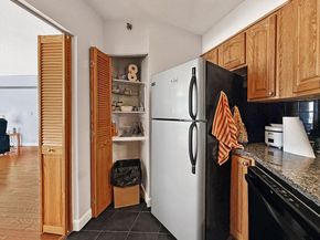 300 Lynn Shore Dr 203, Lynn MA 01902