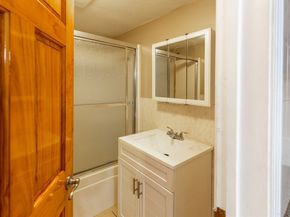 406-408 Court St, Plymouth MA 02360