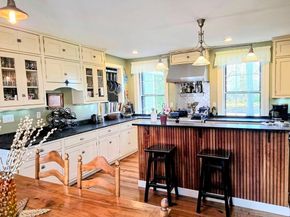 14 South St, Grafton MA 01519