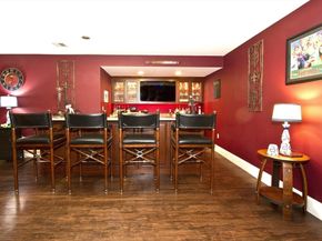 10 Woodbury Ln, Middleton MA 01949