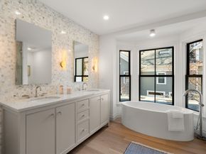 18 Clinton Street Front, Cambridge MA 02139