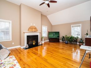 28 Woodlawn Ave, Billerica MA 01821