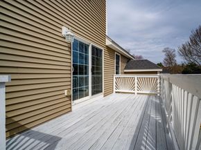 28 Woodlawn Ave, Billerica MA 01821