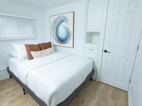 5 Keystone Road, Holbrook MA 02343