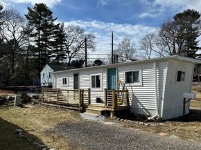 5 Keystone Road, Holbrook MA 02343