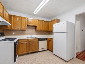 21 Ferndale St 2B, Boston MA 02124