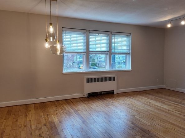 9 Dexter St 4, Malden MA 02148