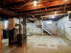 618 Mill St, Worcester MA 01602