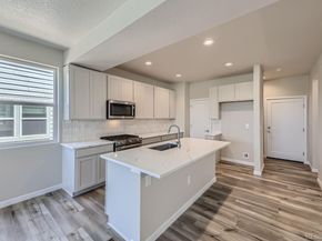 2702 E 103rd Avenue, Thornton CO 80229