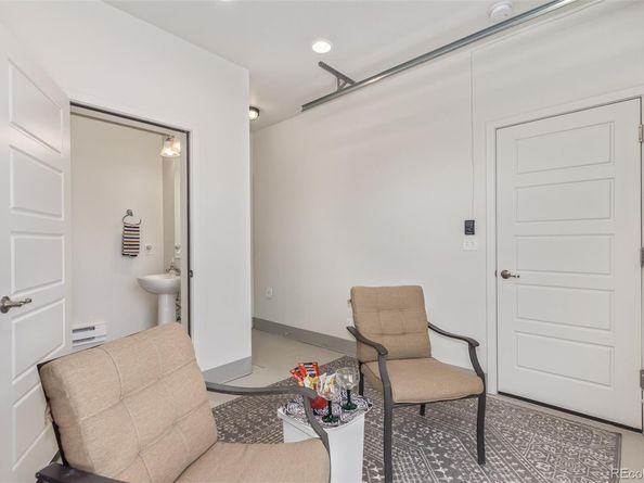 Undisclosed Address #9588788, Broomfield CO 80023