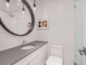 330 East 38th Street 7Q, New York NY 10016