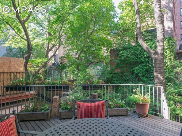 127 West 12th Street, New York NY 10011