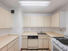 300 West 110th Street 16B, New York NY 10025