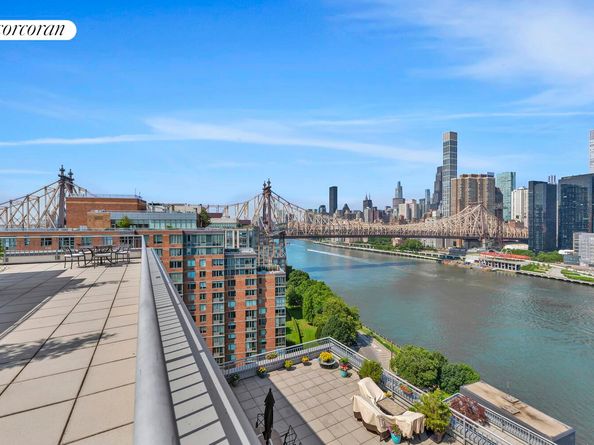455 Main Street 16A, New York NY 10044