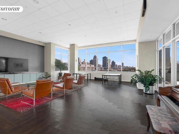 455 Main Street 16A, New York NY 10044