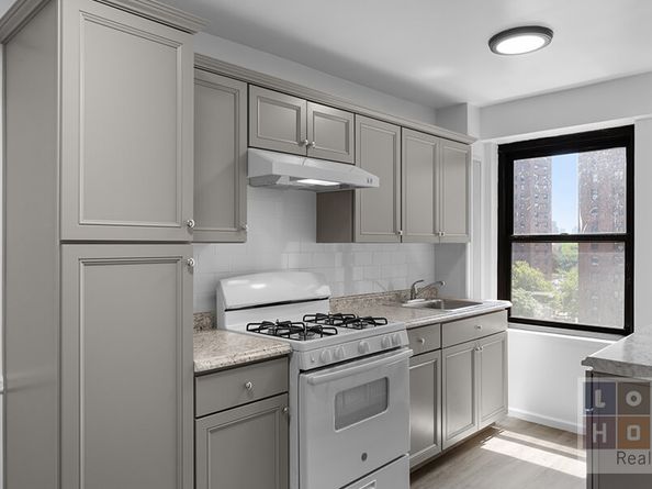 383 Grand Street M705, New York NY 10002