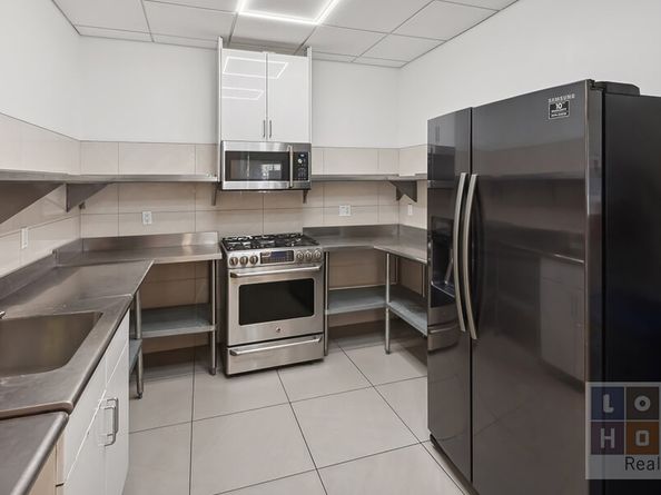 383 Grand Street M705, New York NY 10002