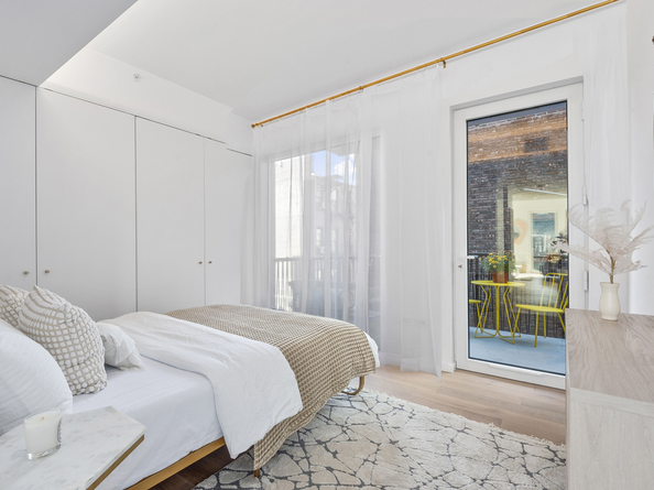 330 Grand Street 3A, New York NY 10002