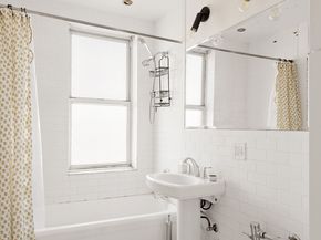 35-05 72nd Street 4E, Queens NY 11372