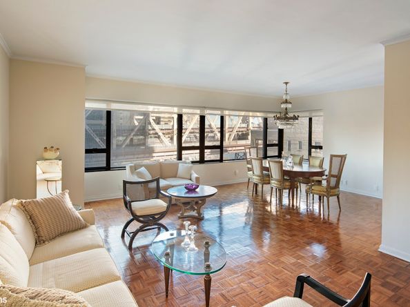 425 East 58th Street 8F, New York NY 10022