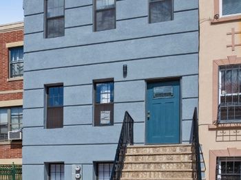 81 Hull Street