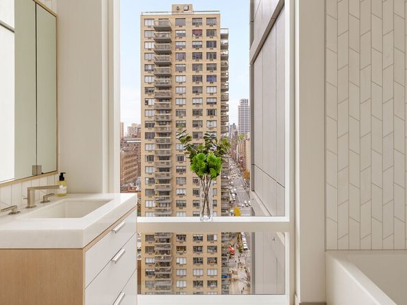 501 3rd Avenue 25E, New York NY 10016