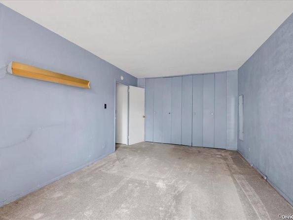 61-20 Grand Central Parkway C303, Queens NY 11375