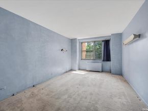 61-20 Grand Central Parkway C303, Queens NY 11375