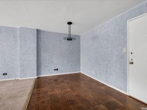 61-20 Grand Central Parkway C303, Queens NY 11375