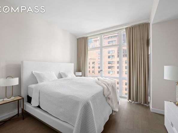 305 East 51st Street 11D, New York NY 10022