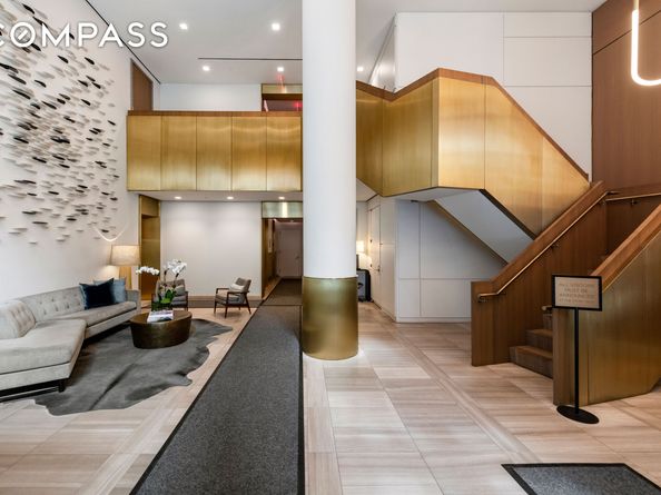 305 East 51st Street 11D, New York NY 10022