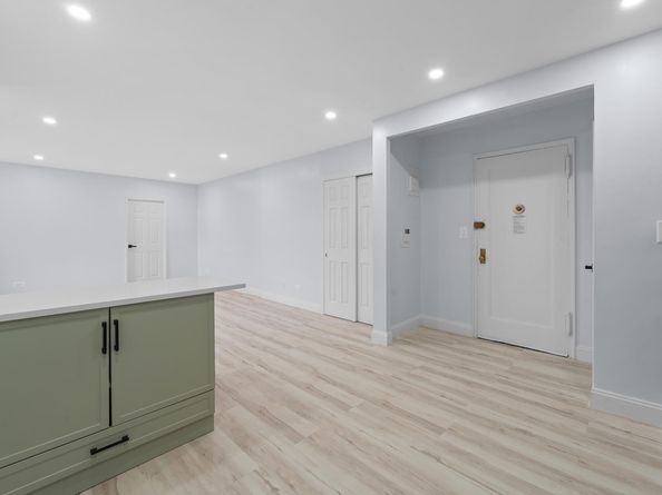 37-26 87th Street 6C, Queens NY 11372