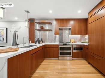 121 East 23rd Street