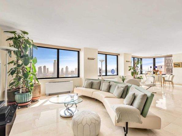 415 East 37th Street 30AC, New York NY 10016