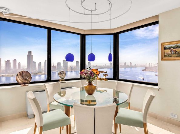 415 East 37th Street 30AC, New York NY 10016