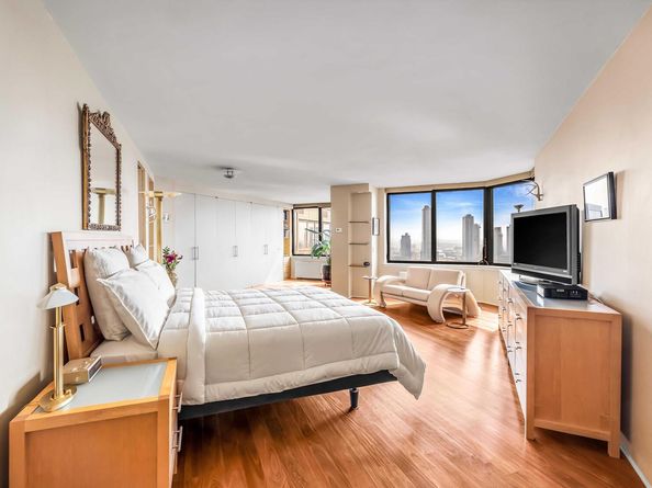 415 East 37th Street 30AC, New York NY 10016