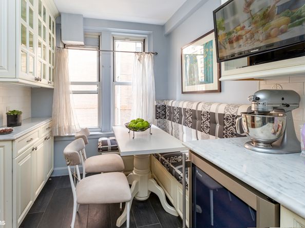 325 East 79th Street 3E, New York NY 10075