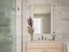 234 East 46th Street 402, New York NY 10017