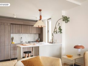 234 East 46th Street 402, New York NY 10017