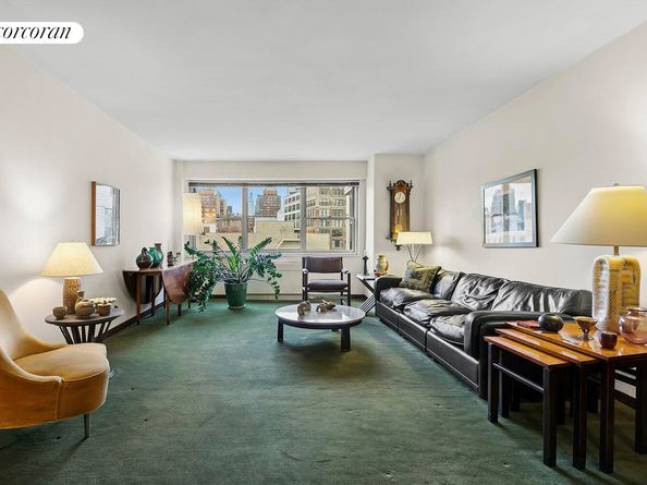 70 East 10th Street 15G, New York NY 10003