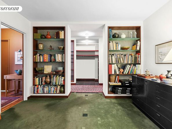 70 East 10th Street 15G, New York NY 10003