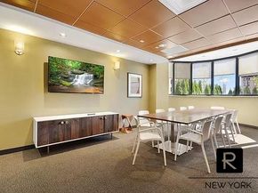 330 East 38th Street 12O, New York NY 10016