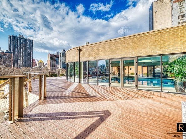 330 East 38th Street 12O, New York NY 10016