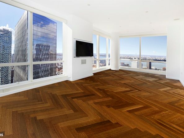 230 West 56th Street 57C, New York NY 10019