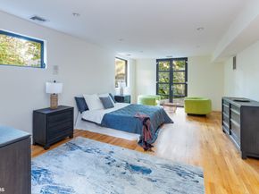 712 Ladd Road, Bronx NY 10471