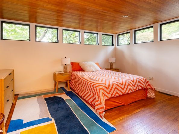 712 Ladd Road, Bronx NY 10471