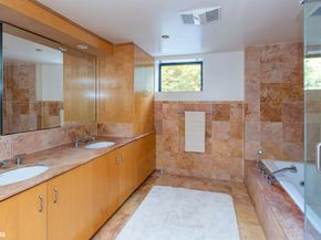 712 Ladd Road, Bronx NY 10471