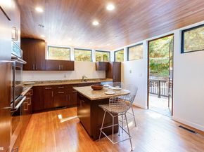 712 Ladd Road, Bronx NY 10471